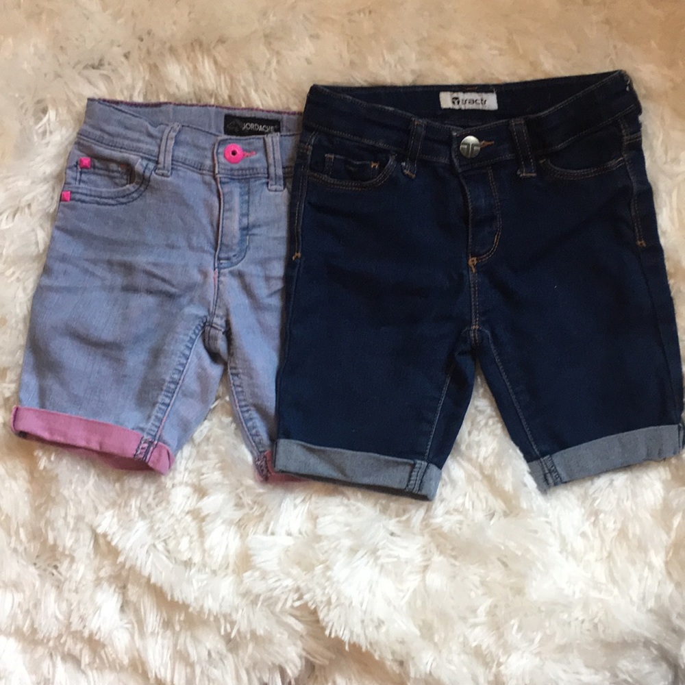 Little girls size 6 shorts